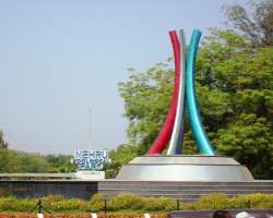 The zoo is one of the most visited tourist spot in Hyderabad and is also a part of Central Zoo Authority of India